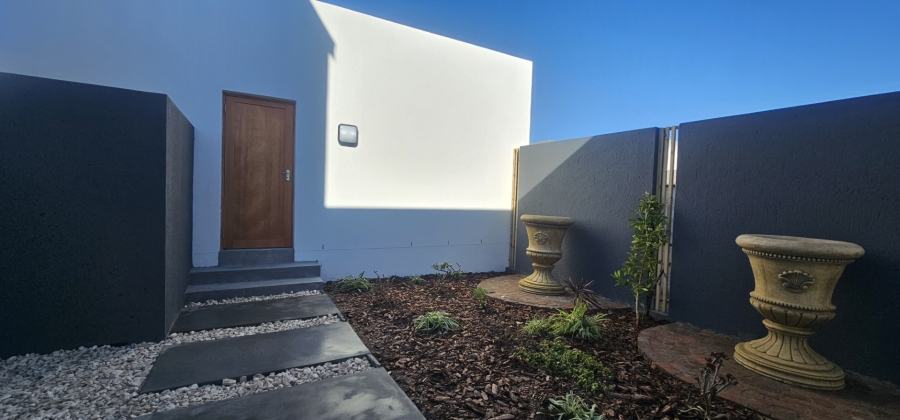 3 Bedroom Property for Sale in Myburgh Park Western Cape